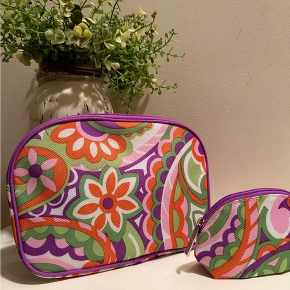 Clinique Purple Cosmetic Bag - Picture 2 of 6